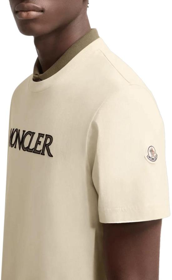 26SS 몽클레어 탑 MONCLERTSHIRT8C0007589B8U060 WHITE - MONCLER