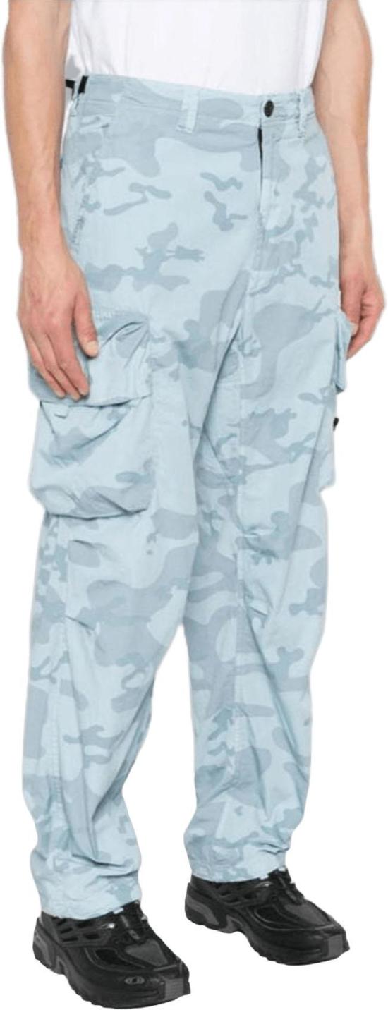 26SS 스톤 아일랜드 팬츠 FADEDCAMORIPSTOPTCTROUSERSPOWDERBLUEL1S153100036S00E9V004A LICHTBLUE - STONE ISLAND