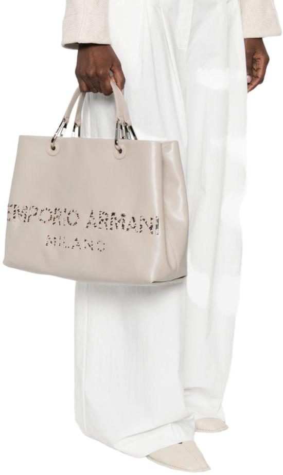 26SS 엠포리오 아르마니 토트백 EW000360AF22010F6205 LICHTGREY - EMPORIO ARMANI