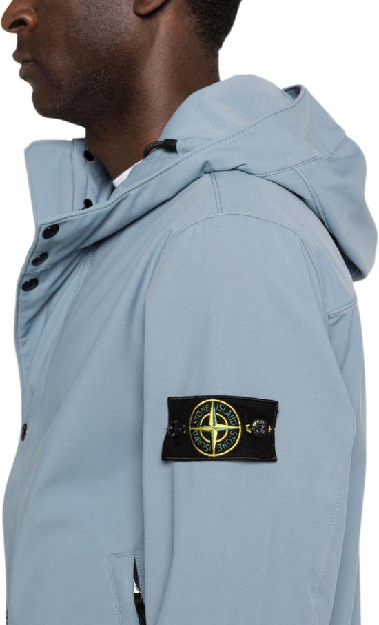 26SS 스톤 아일랜드 와펜패치 소프트쉘 후드 자켓 L1S154100118S0A22V0024 LICHTBLUE - STONE ISLAND