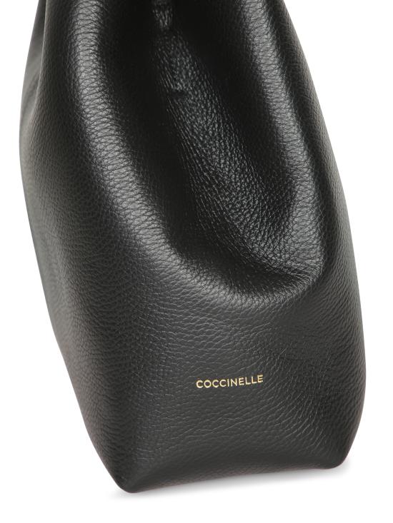 26SS 코치넬리 숄더백 E1SHA11 0201 001 Black - COCCINELLE