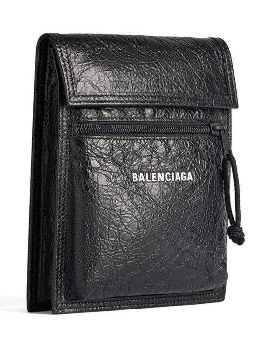26FW 발렌시아가 익스플로러 스몰 파우치 로고 스트랩 655982 1VG7X 1090 BLACK - BALENCIAGA