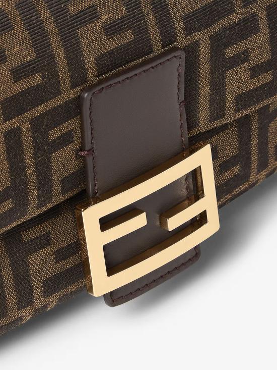 26SS 펜디 FF 자카드 패브릭 바게트 백 8BR600AFPM F1GL7 Marrone - FENDI