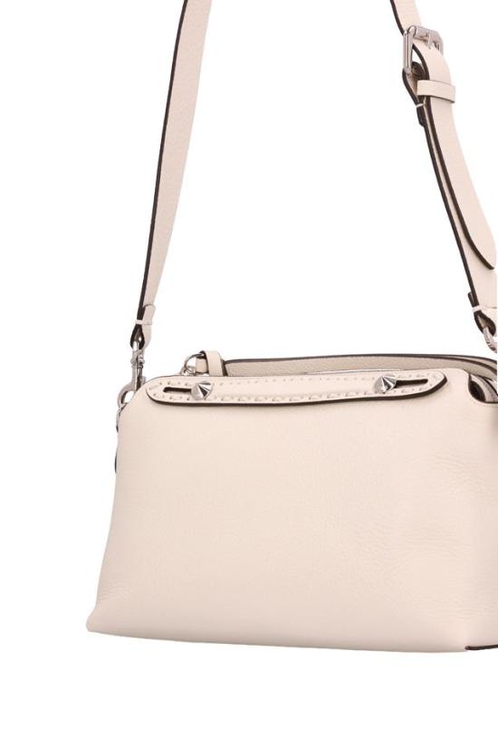 26SS 펜디 바이 더 웨이 소프트 미디움 백 8BL155ASU2 - FENDI