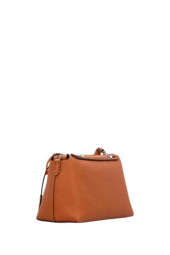 26FW 펜디 바이 더 웨이 소프트 미디움 백 8BL155AVTD - FENDI