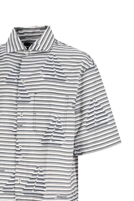 26FW 자크뮈스 반팔 셔츠 26ESHM00622AW00838 - JACQUEMUS