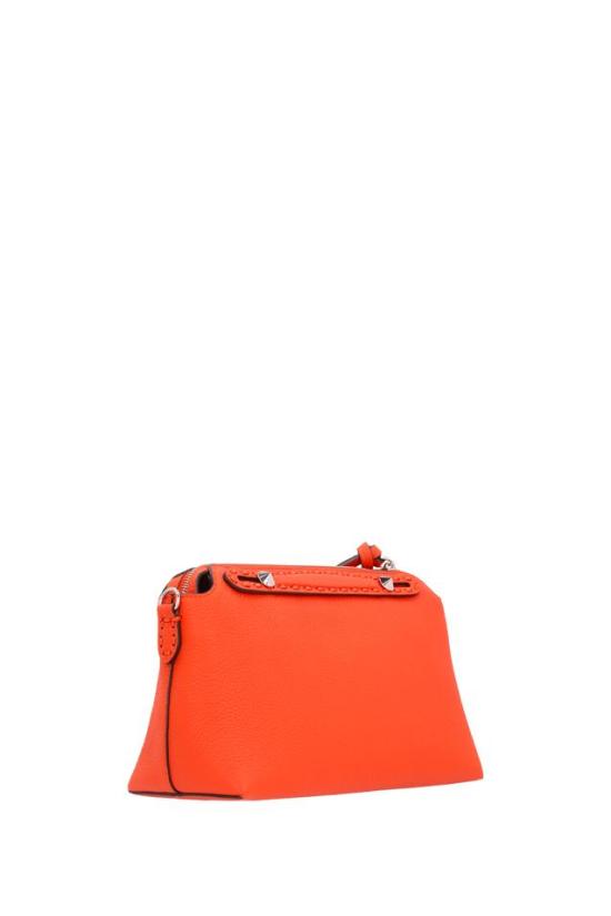 26SS 펜디 바이 더 웨이 소프트 미디움 백 8BL155ASU2 - FENDI
