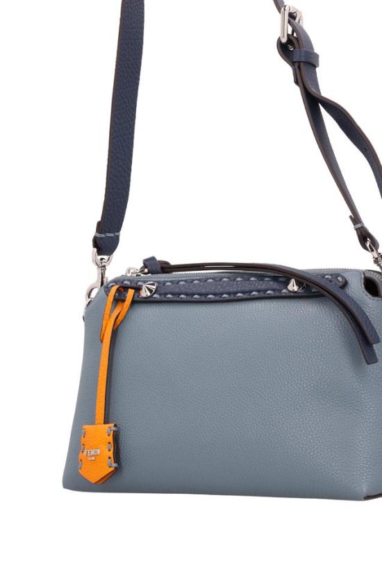 26FW 펜디 바이 더 웨이 소프트 미디움 백 8BL155AVTC - FENDI