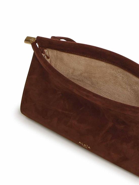 26SS 알라이아 르 클릭 이스트 웨스트 레더 스몰백 AA1S01426CA328743 Brown - ALAIA