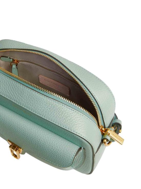 26SS 코치넬리 크로스백 E1MF6150201B33 Light Blue - COCCINELLE