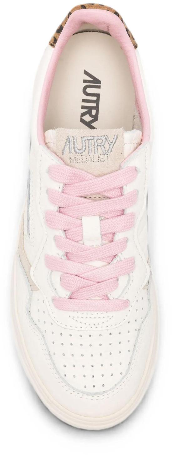 26FW 오트리 메달리스트 로우 레더 스니커즈 AULWNZ01 WHITE - AUTRY