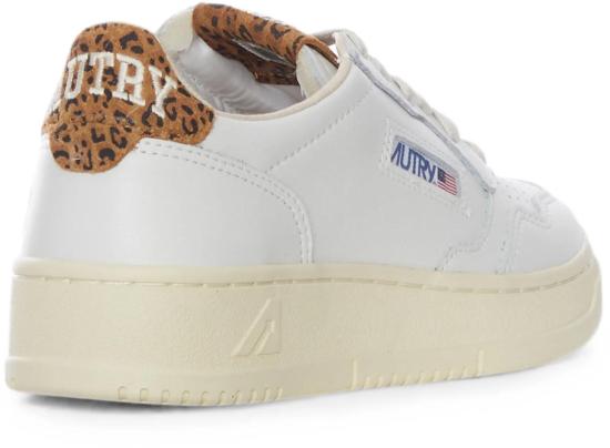 26FW 오트리 메달리스트 로우 레더 스니커즈 AULWHJ02 WHITE - AUTRY