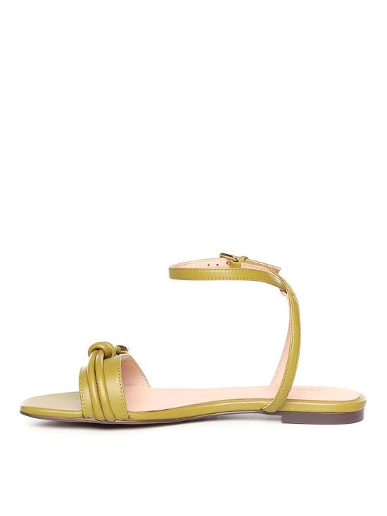 26SS 코치넬리 샌들 E4U7S180201G43 Beige - COCCINELLE