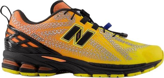 26SS 뉴발란스 1906R 스니커즈 U19066QG YELLOW