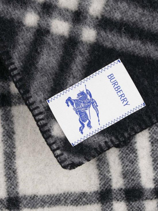 26FW 버버리 자켓 8126795 A1189 Black - BURBERRY