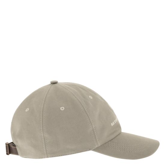  브루넬로 쿠치넬리 로고 자수 베이스볼 캡 M252D9850 TURTLEDOVE - BRUNELLO CUCINELLI