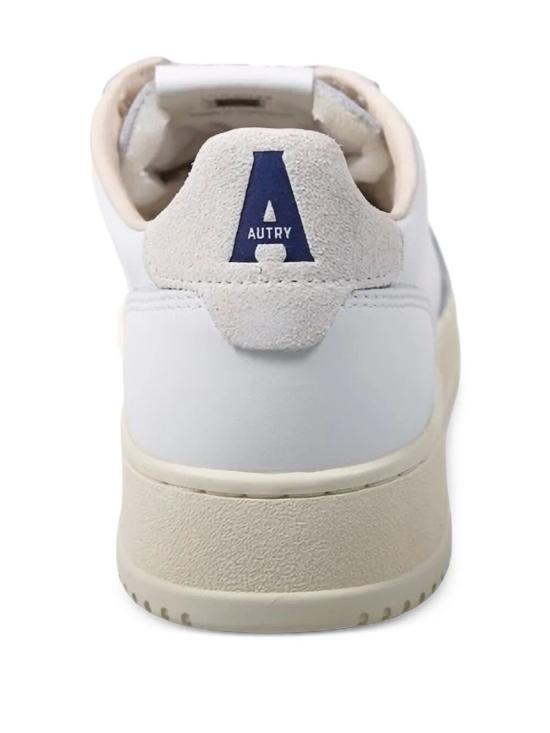 26FW 오트리 메달리스트 로우 스니커즈 AULM BJ04 LEAT SUEDE LOGO WHITE SNOWHITE - AUTRY