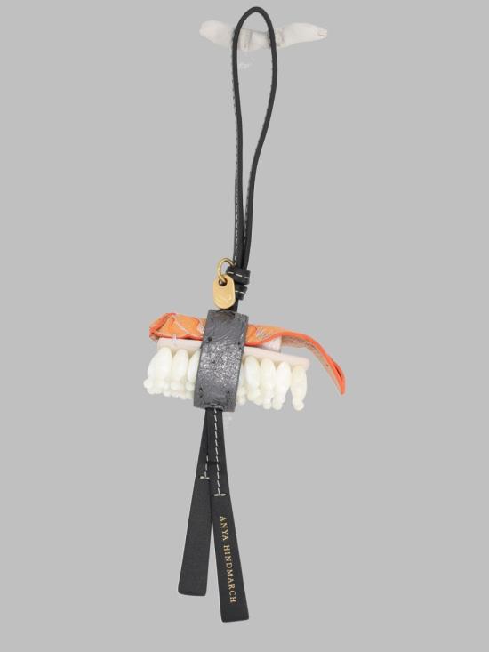 26FW 안야힌드마치 키링 208093 SALMON PINK