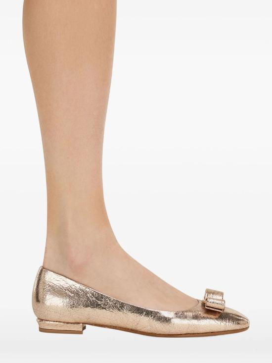 26FW 살바토레 페라가모 플랫 슈즈 01L3420795427 CHAMPAGNE METALLIC - SALVATORE FERRAGAMO