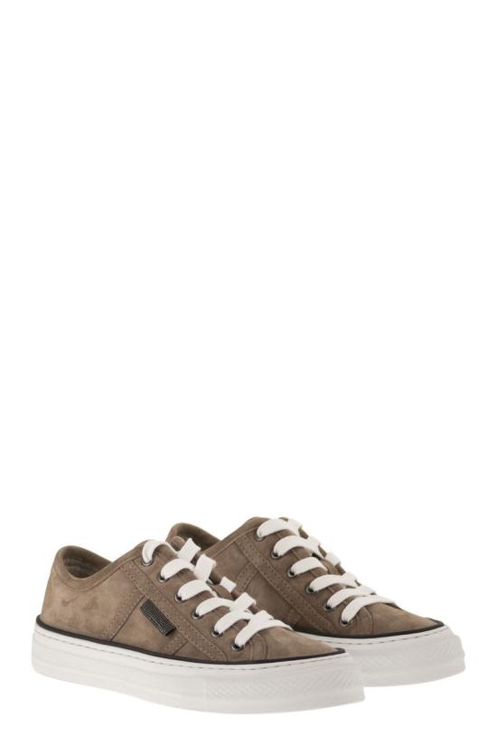 26SS 브루넬로 쿠치넬리 샤이니 탭 스웨이드 스니커즈 MZSFG3221 C8849 BEIGE O TAN - BRUNELLO CUCINELLI
