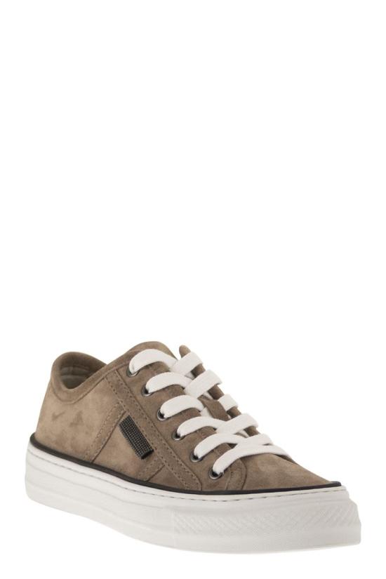 26SS 브루넬로 쿠치넬리 샤이니 탭 스웨이드 스니커즈 MZSFG3221 C8849 BEIGE O TAN - BRUNELLO CUCINELLI