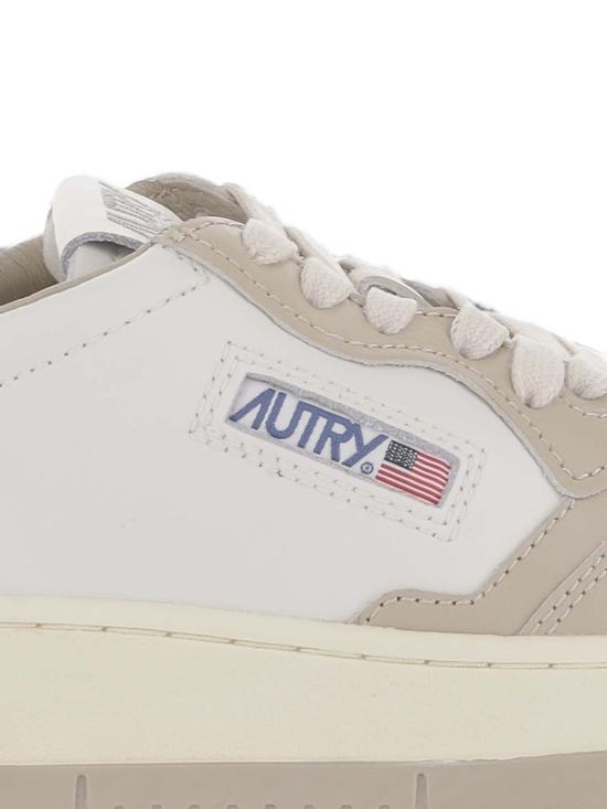 26FW 오트리 메달리스트 로우 레더 스니커즈 AULWWB67 WHITE - AUTRY