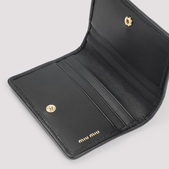 26SS 미우미우 마테라쎄 나파 가죽 카드 지갑 5MC103AFPP F0002 BLACK - MIU MIU
