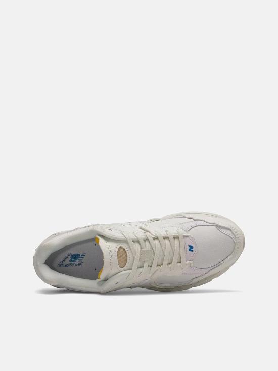 26SS 뉴발란스 스니커즈 NM2002RDC WHITE - NEW BALANCE
