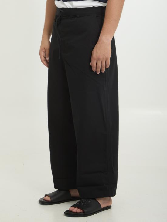 26SS 자크뮈스 마린 팬츠 PAM00574AW00648 990 BLACK - JACQUEMUS