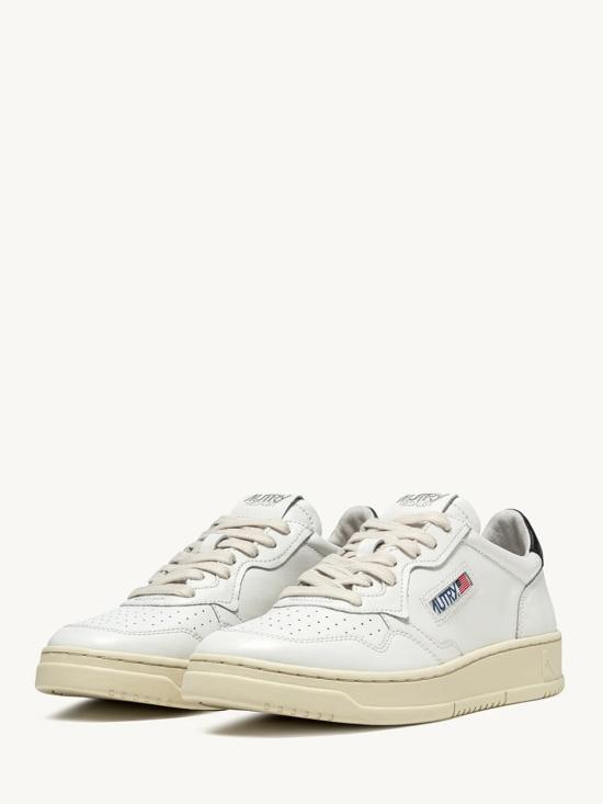 26FW 오트리 메달리스트 로우 스니커즈 AULMLL 22 WHITE - AUTRY