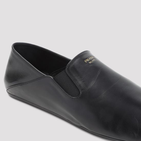 26FW 프라다 스웨이드 트라이앵글 로고 페니 로퍼 2S3005FG000070 F0002 BLACK - PRADA