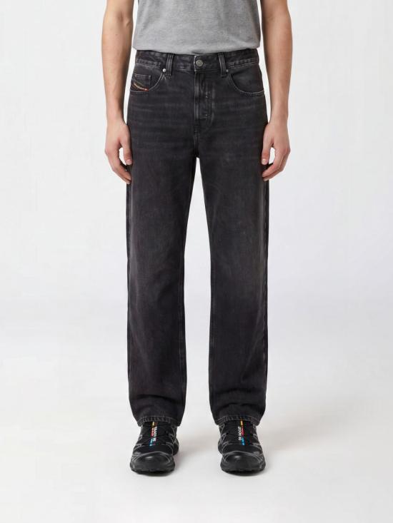 26FW 디젤 2001 D 매크로 릴렉스 핏 데님 팬츠 A1159809P09 02 Black
