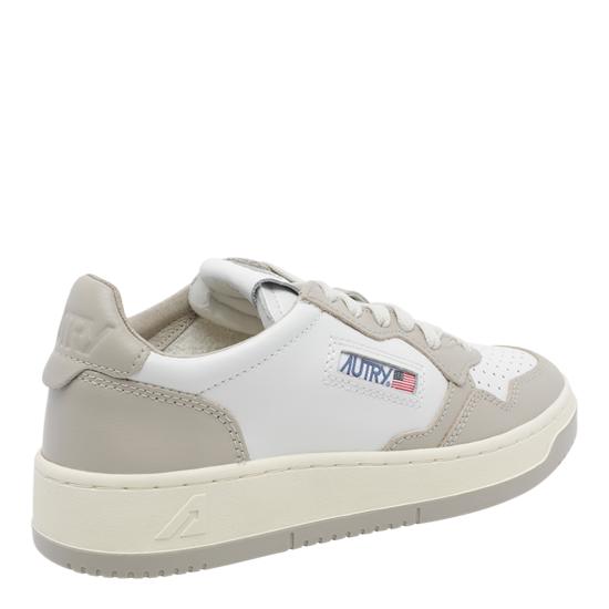 26FW 오트리 메달리스트 로우 레더 스니커즈 AULW WB67 White - AUTRY
