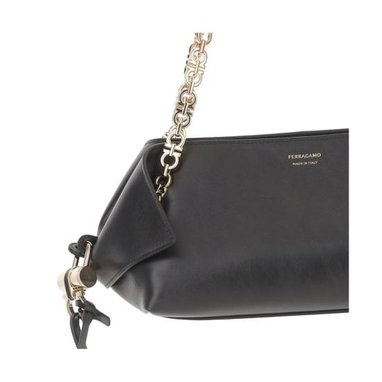 26SS 살바토레 페라가모 숄더백 21A371004 Black - SALVATORE FERRAGAMO