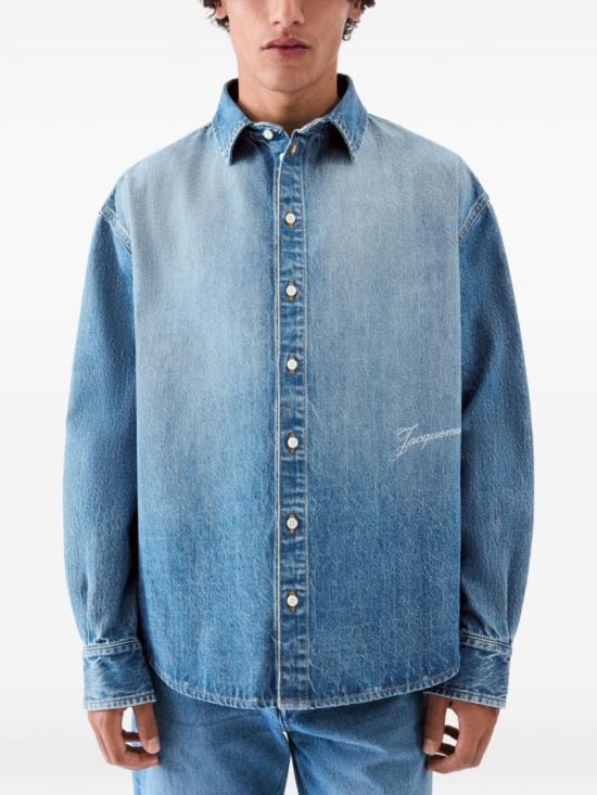 26FW 자크뮈스 시몽 드 님 데님 셔츠 SHM00545 AD00017 33C Blue - JACQUEMUS