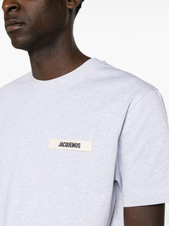 26FW 자크뮈스 그로그랭 로고 티셔츠 TSM00133 AJ00226 950 White - JACQUEMUS