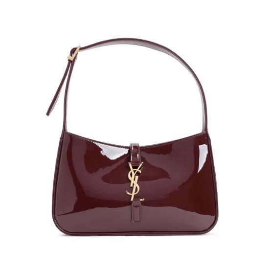 26FW 생로랑 르 5 아 7 페이턴트 레더 657228 B870W 6413 DK RED WINE - SAINT LAURENT