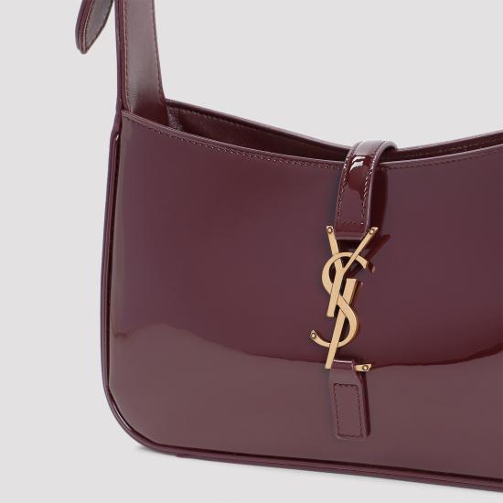 26FW 생로랑 르 5 아 7 페이턴트 레더 657228 B870W 6413 DK RED WINE - SAINT LAURENT