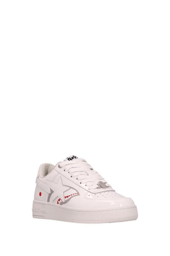 26SS 베이프 스니커즈 001FWM301303M - BAPE