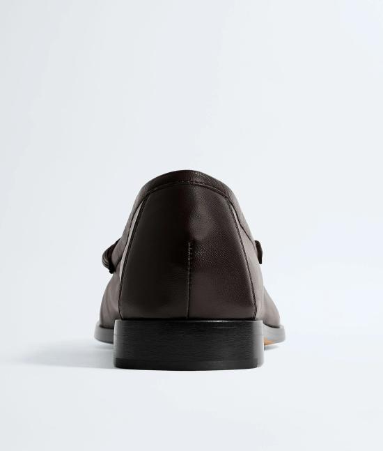 26FW 보테가베네타 로퍼 876082VBSDO2006 Brown - BOTTEGA VENETA