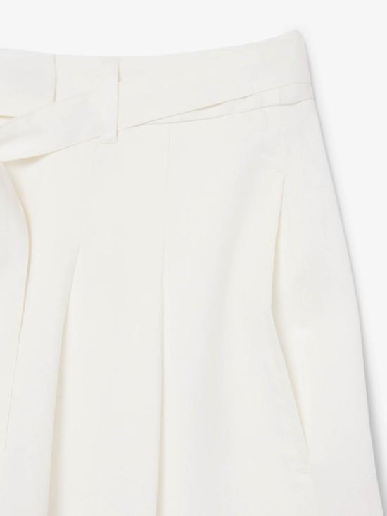 26SS 라코스테 숏팬츠 FF102670V WHITE - LACOSTE
