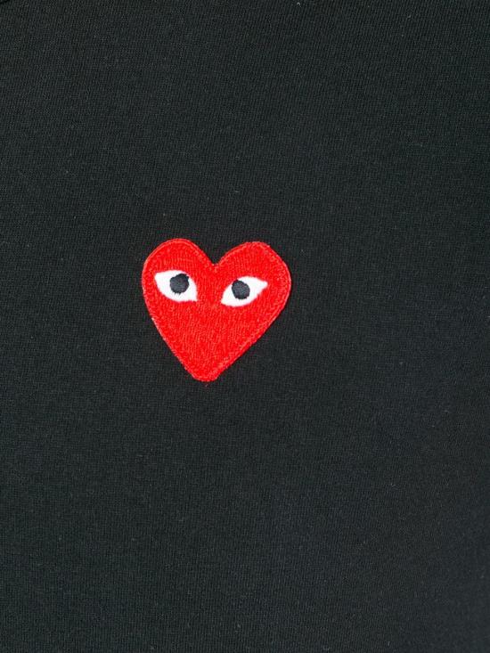 26FW 꼼데가르송 레드 하트 티셔츠 P1T108 BLACK - COMME DES GARCONS