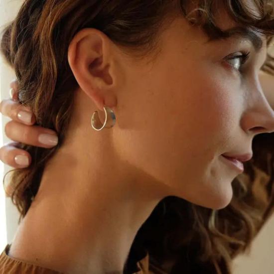  사라 사파비 주얼리 이어링 페이버 후프 귀걸이 - SARAH SAFAVI JEWELRY