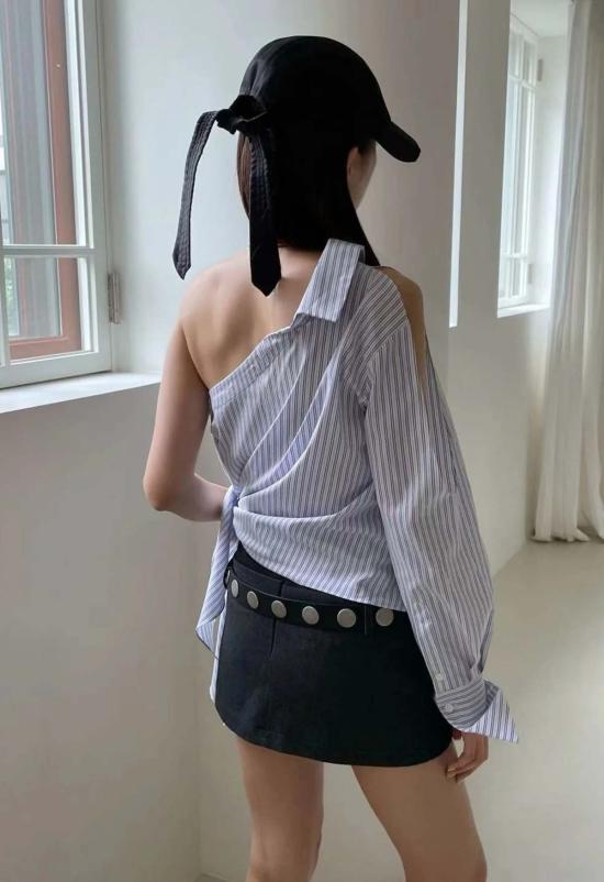  더 엔케이씨 스토어 숏 스커트 NKC 스토어 개비 스커트 블랙 데님 - THE NKC STORE