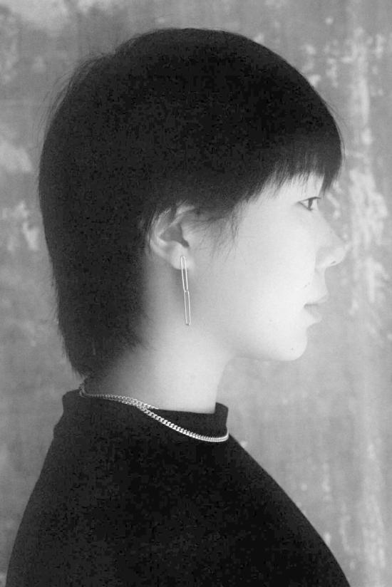  플라스틱 스튜디오 이어링 스털링 실버 델루카 드롭