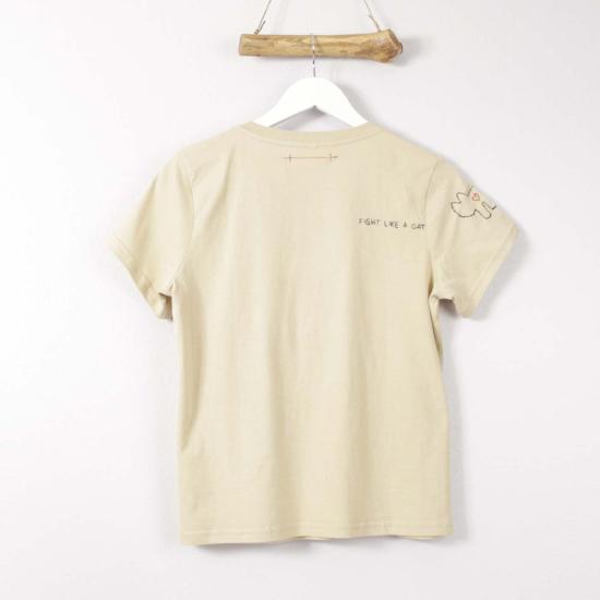  Cats with a Heart 반팔 티셔츠 하트를 품은 고양이 가족 자수 티셔츠 샌드 - OTHER BRANDS