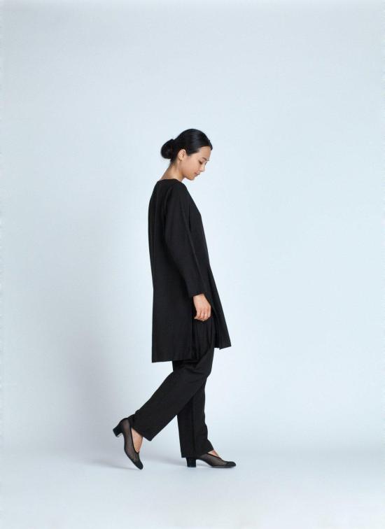  카렘 미디 원피스 Kaarem Mun 와이드 넥 사이드 슬릿 탑 - KAAREM