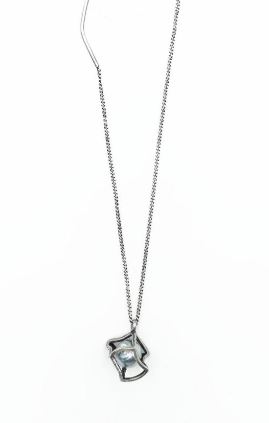  타이틀 오브 워크 네크리스 작품 제목: 큐브 속 타히티 진주 목걸이 217 - TITLE OF WORK