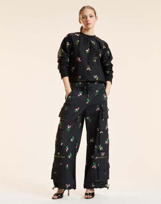  신시아 로리 스트레이트 팬츠 신시아 로울리 부케 프린트 카고  블랙 플로럴 - CYNTHIA ROWLEY
