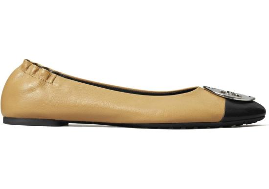  토리버치 플랫 슈즈 클레어 캡 토 발레 플랫 진저 쇼트브레드/퍼펙트 블랙 - TORY BURCH